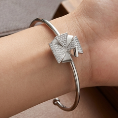 Geometric Elegance Sterling Silver 925 Cuff Bracelet
