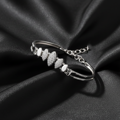 925 Sterling Silver Leaf-Shape Pavé CZ Bracelet for Women | BJBR-074