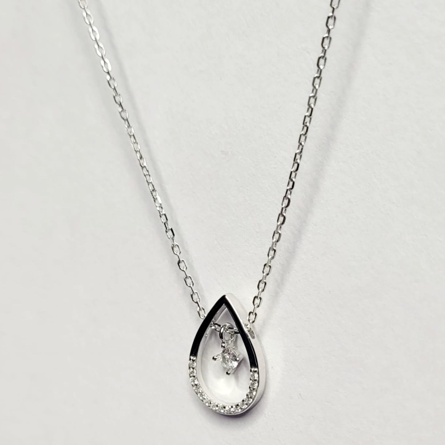 925 Starling Silver Open Pear Floating Diamond Necklace