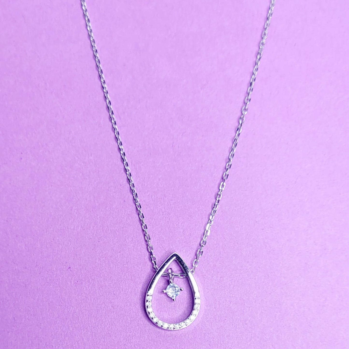925 Starling Silver Open Pear Floating Diamond Necklace