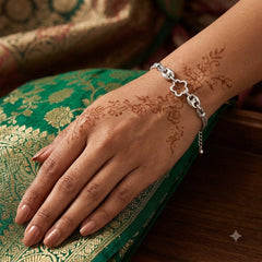 Star Charm Mesh Chain Bracelet