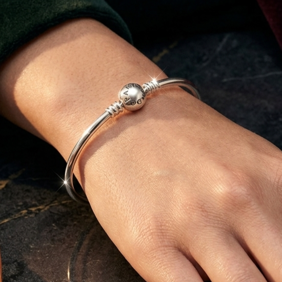 High-Shine 925 Silver Charm Bangle
