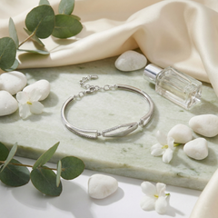 925 Sterling Silver V-Shape CZ Bar Bracelet | Modern Minimalist Elegance | BJBR-057