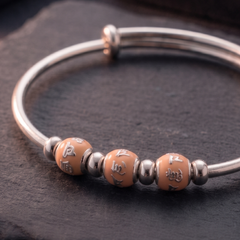 Product Details: 925 Sterling Silver Peach Bead Bangle