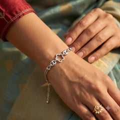 Star Charm Mesh Chain Bracelet